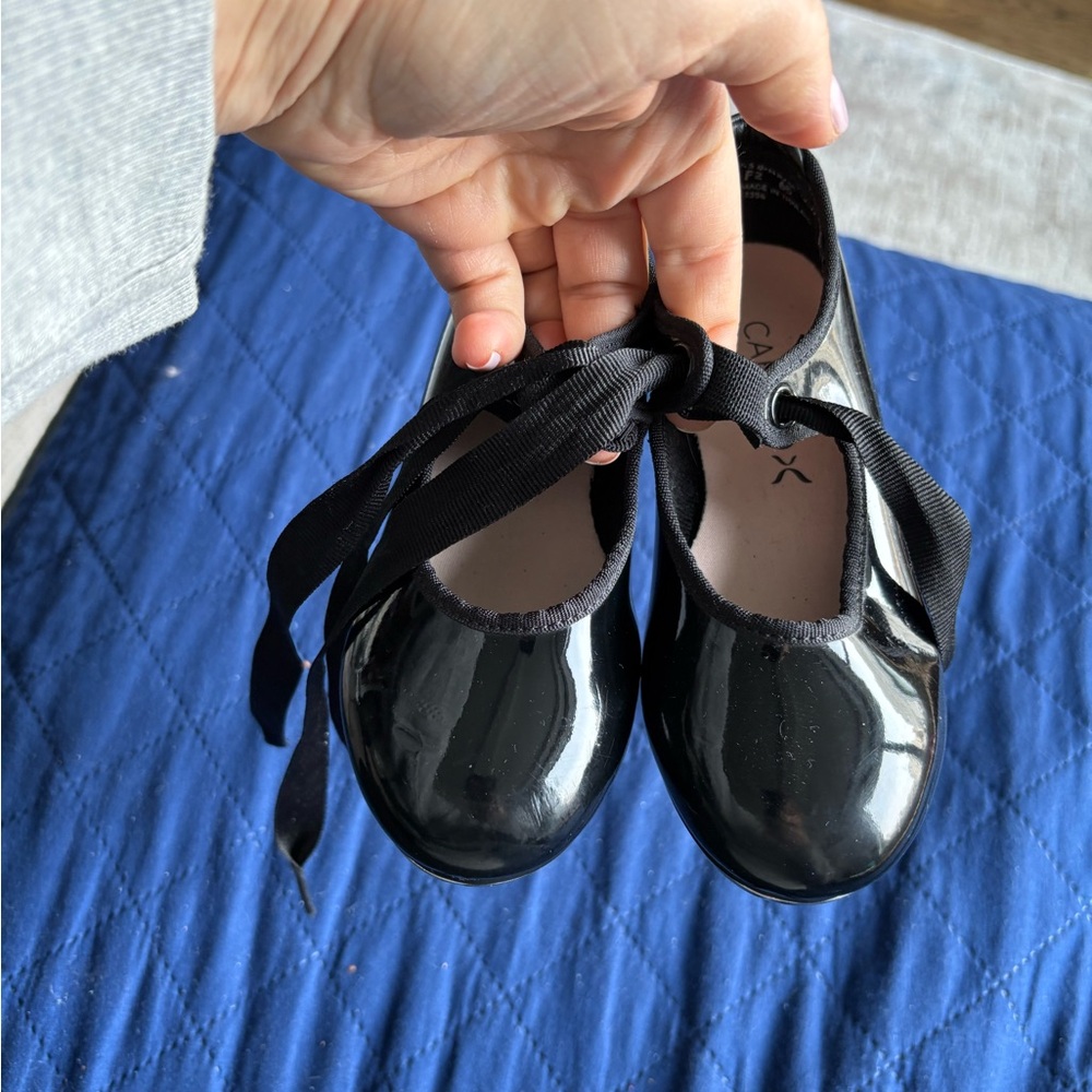 Capezio Toddler Girls Tap Shoes in Used Condition